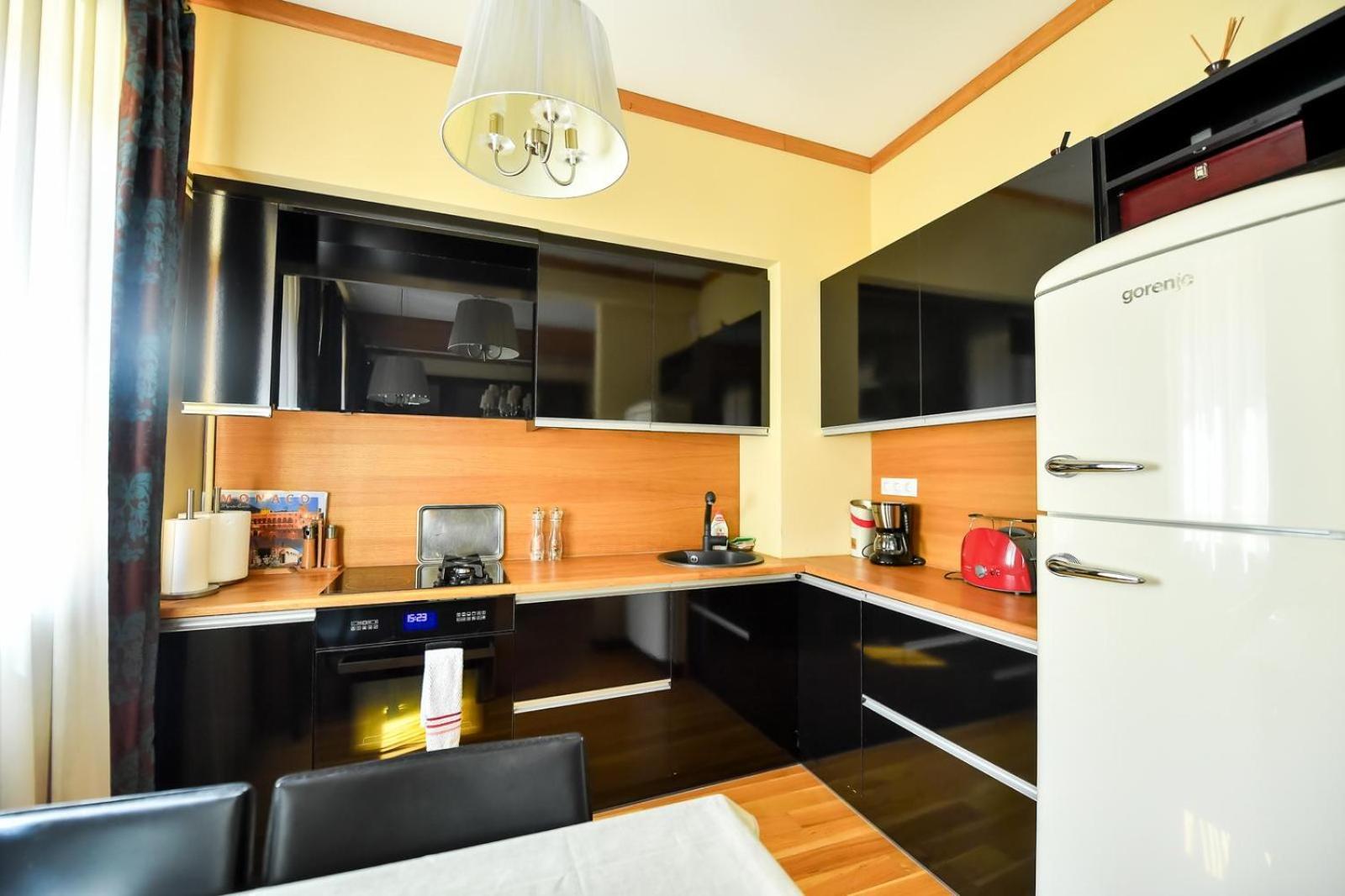 Luxury Apartment Braşov Exteriör bild