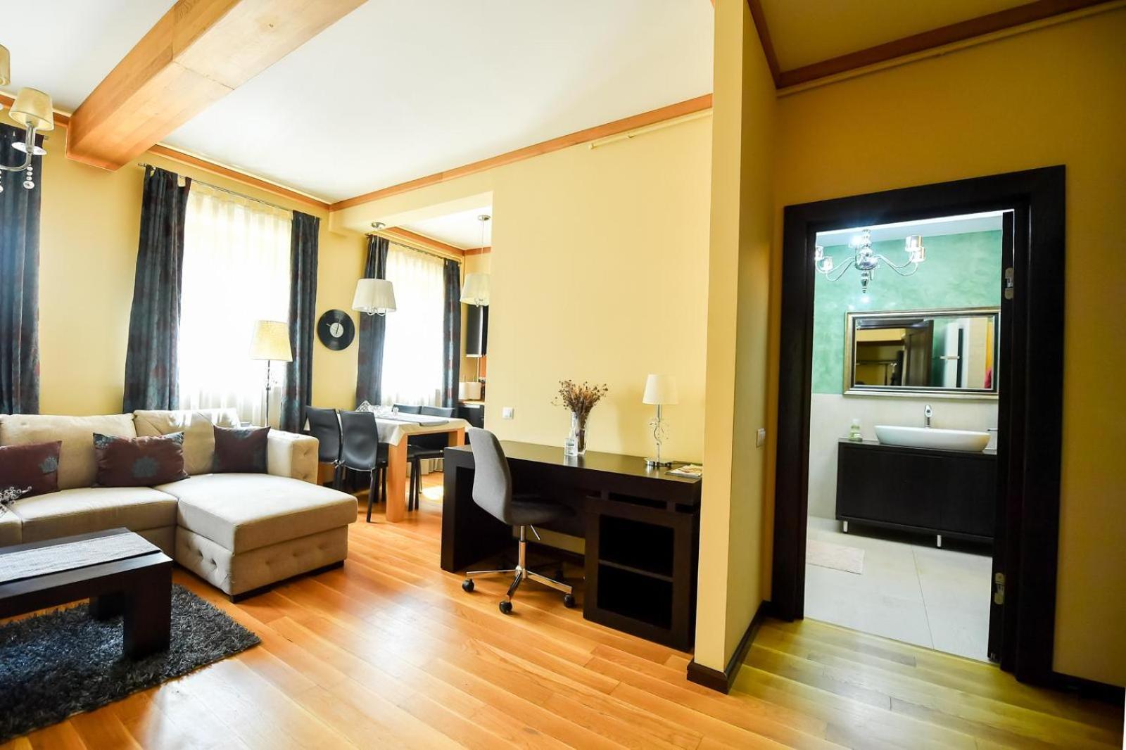Luxury Apartment Braşov Exteriör bild