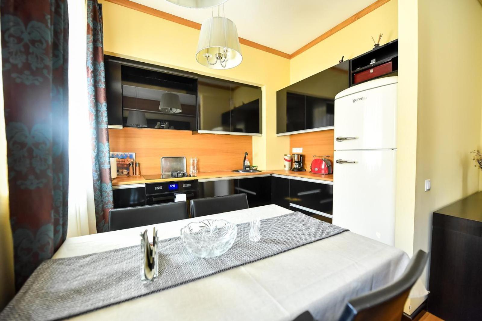Luxury Apartment Braşov Exteriör bild